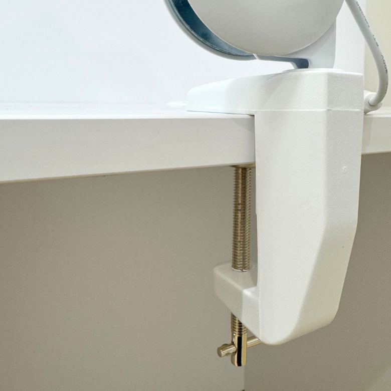 Lampa de birou White 9502