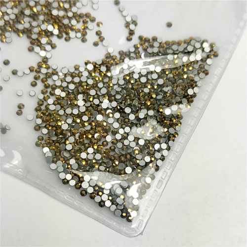 Crystale in plic 13#SS3